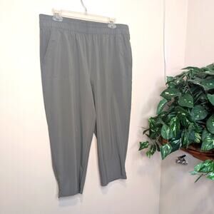 T By Talbot's Sage Green Drawstring Cropped Pants Size Large Petite